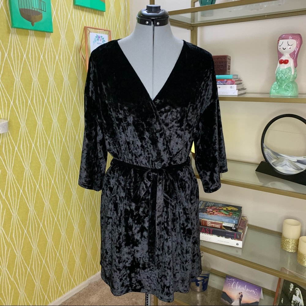 Chelsea28 Faux Crushed Velvet Robe